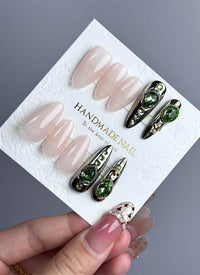 Luxurious High-End Royal-Style Almond Handmade Press-On Nails NF049